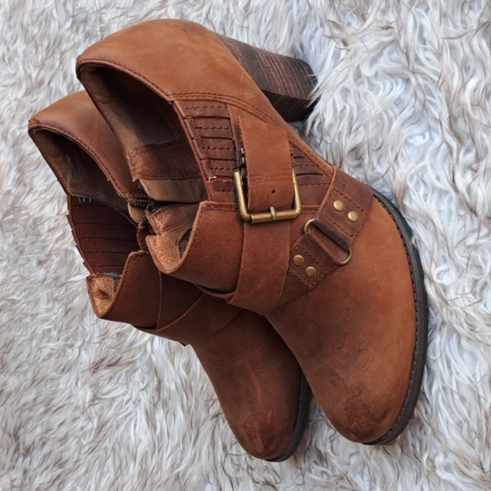 Clark's Indigo Womens Distressed Leather Buckle Booties Western Brown Sexy 9M